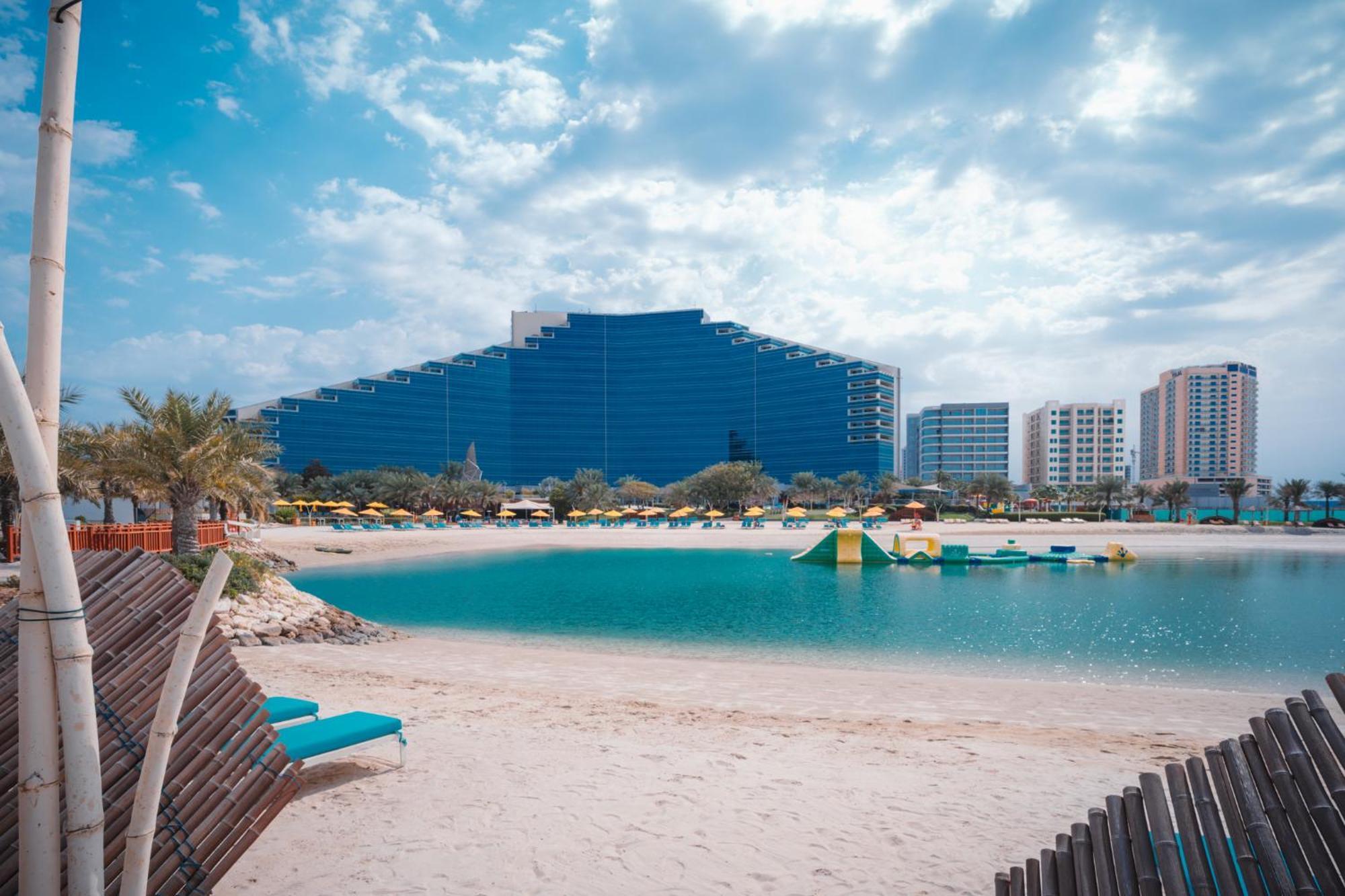 The Art Hotel & Resort Muharraq Extérieur photo